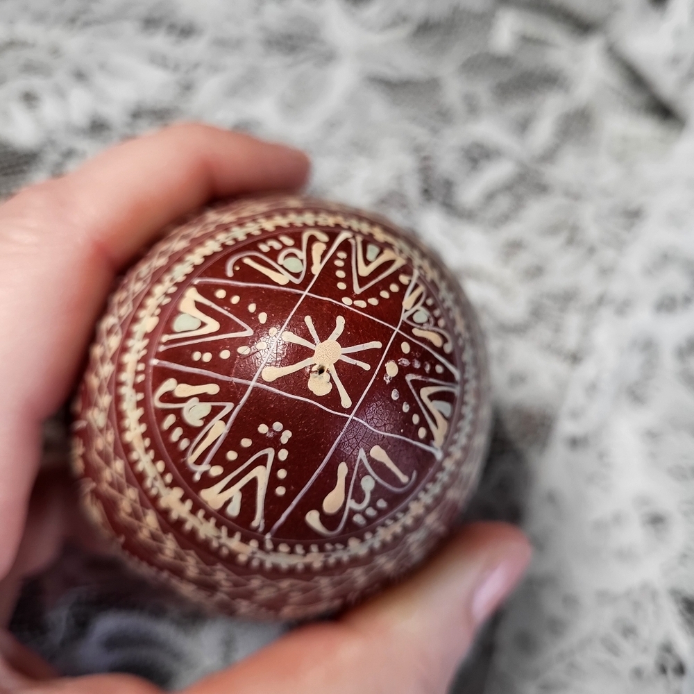 Vintage Ukrainian Pysanky Hand Painted Egg - Picture 4 of 8